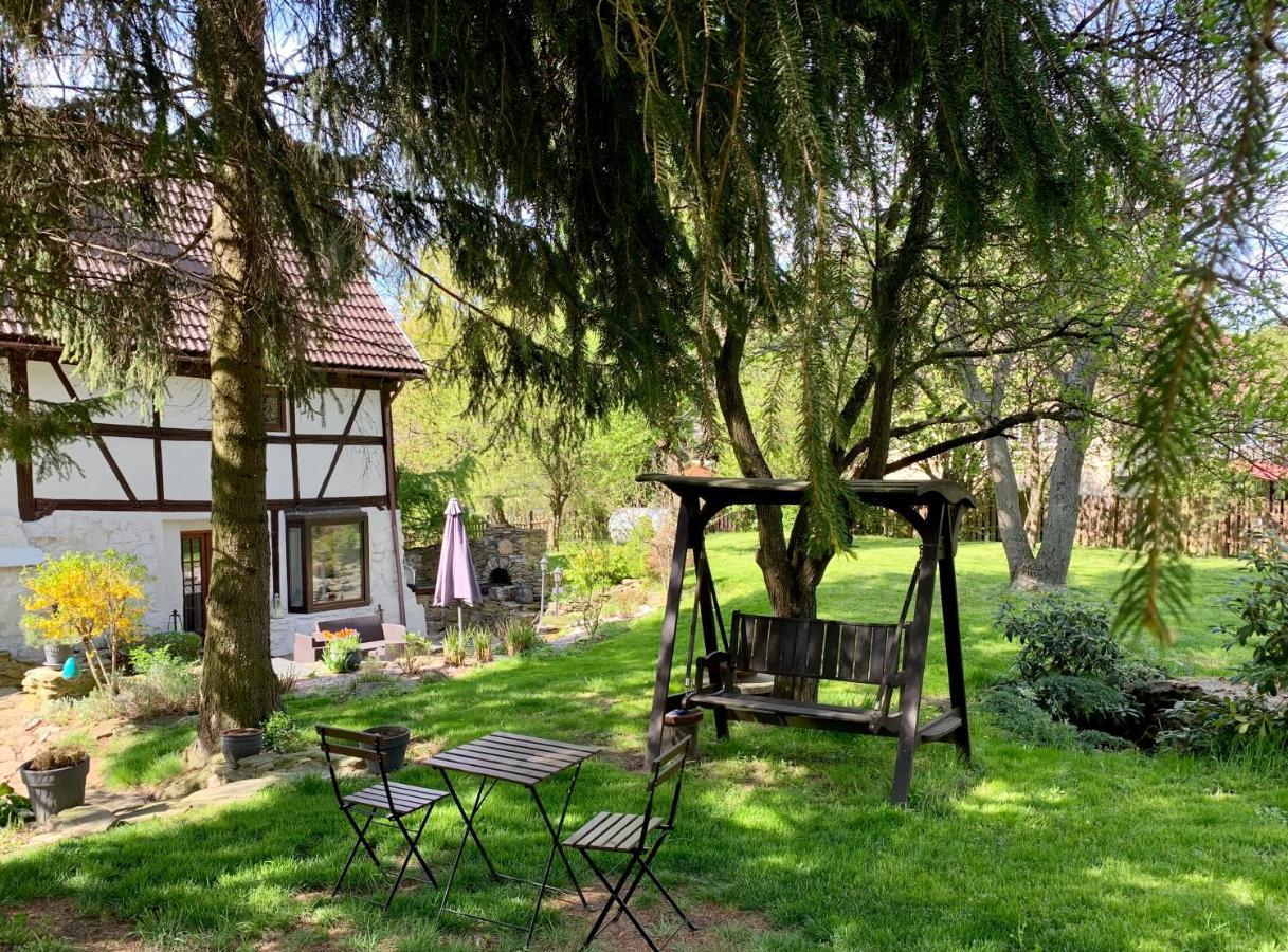 Za Rozowymi Drzwiami Villa Jelenia Gora Dış mekan fotoğraf